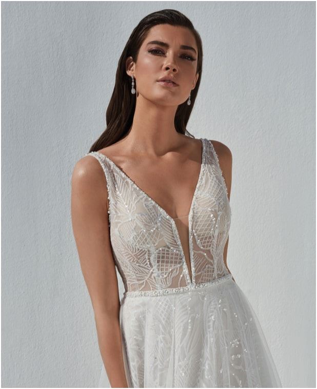 Model wearing a Justin Alexander Classic Elegance