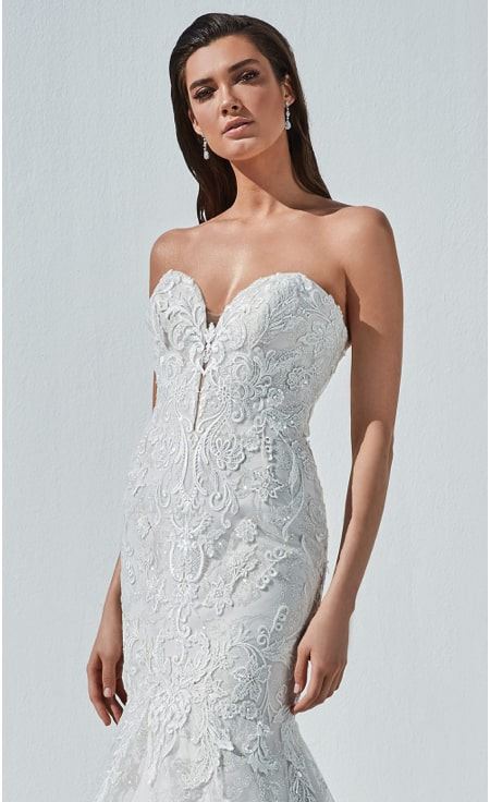 Model wearing a Justin Alexander Classic Elegance