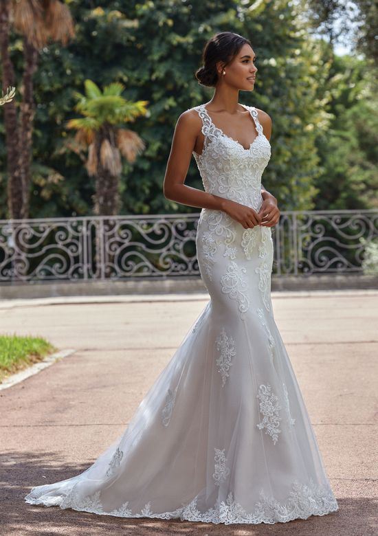 Is the Fit and Flare Wedding dress right for you? Image